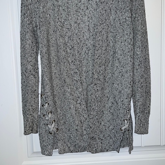 American Eagle Cardigan Sweater Size Small - Picture 2 of 6